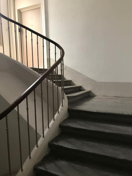Appartement Avec Terrasse Centre De La Bastide Carcassonne Esterno foto